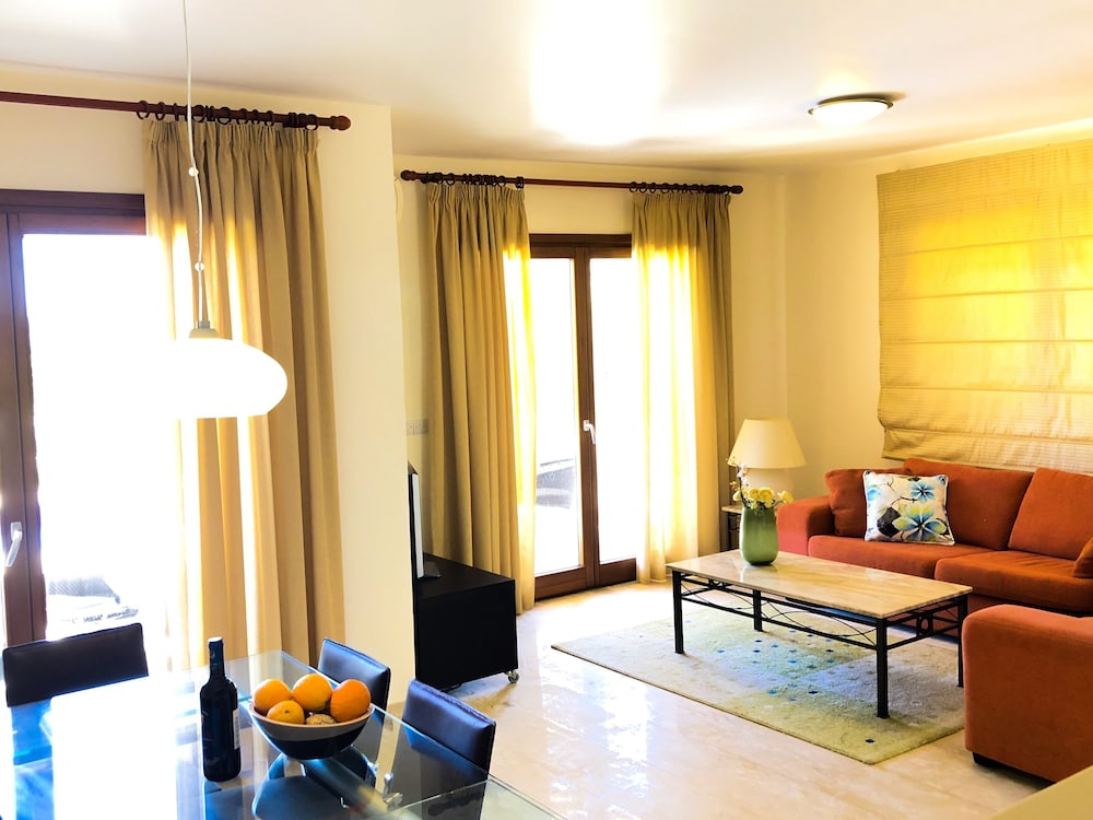Angelos Junior Villa with pool HG22