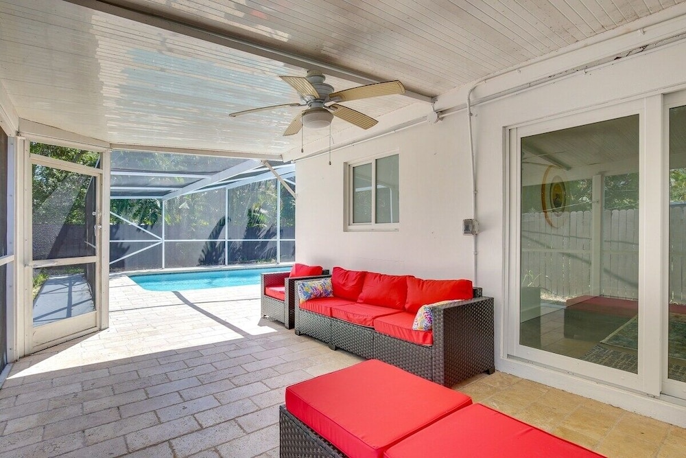 Oakland Park Oasis Heated Pool & Private Patio
