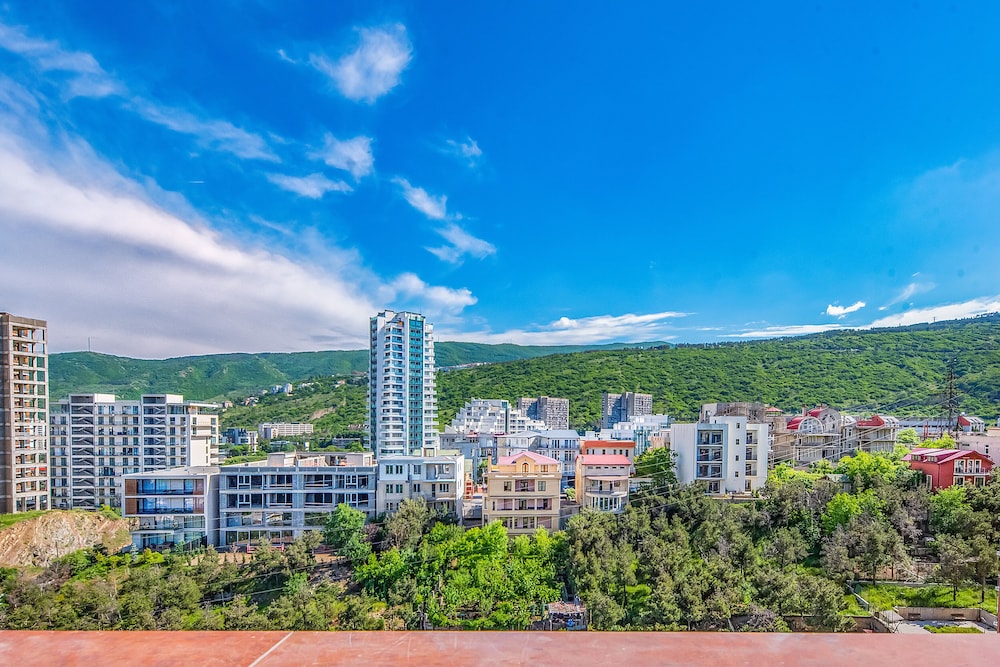 HB apartments University