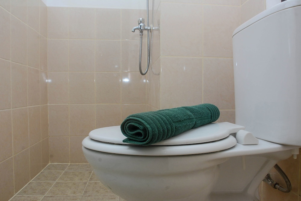 Brand New and Fresh Studio Apartment Podomoro Golf View