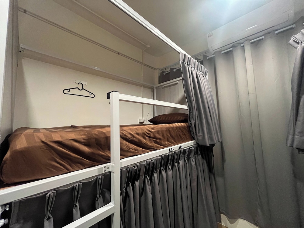 Round The Clock Hostel