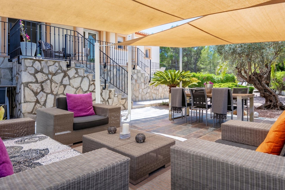 Villa Eva in J vea With 3 Bedrooms and 2 Bathrooms