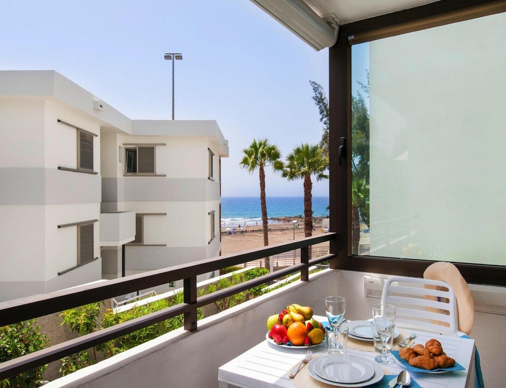 Modern Flat With Side sea View in San Augustin