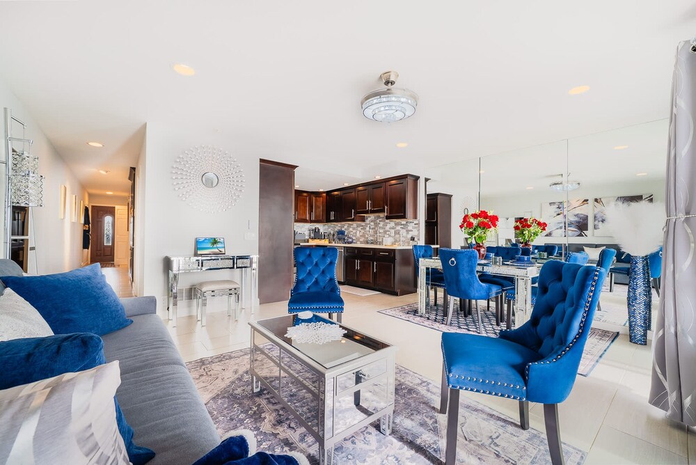 Luxury Oceanfront Condo With Private Beach Access