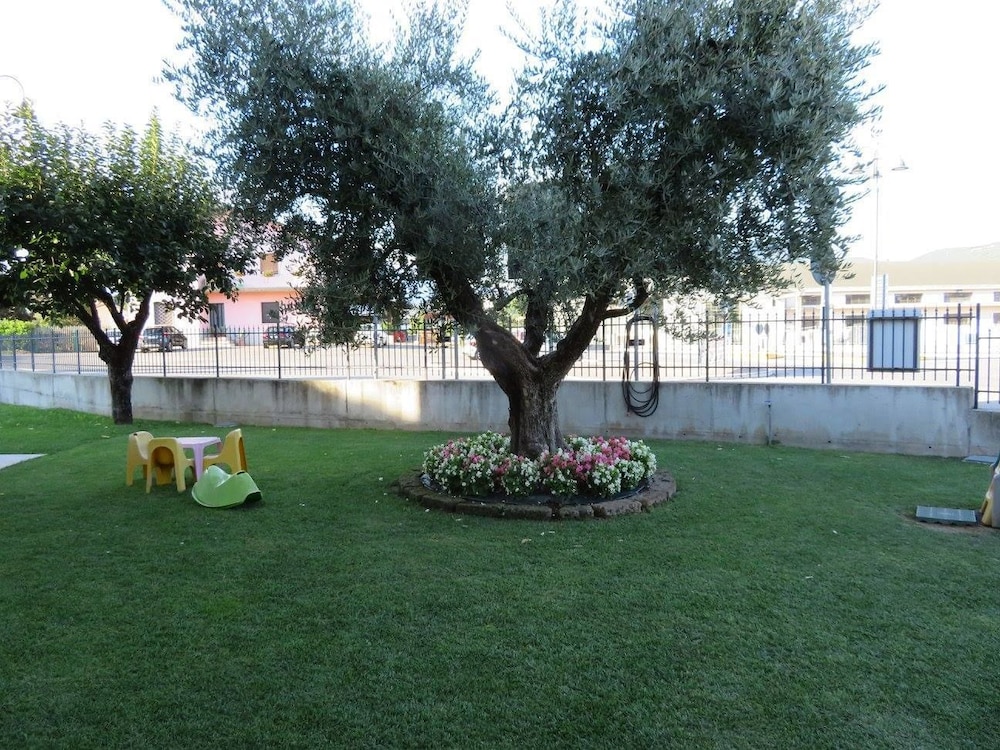 Photo 35