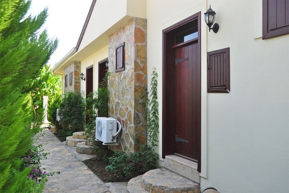 Photo 25
