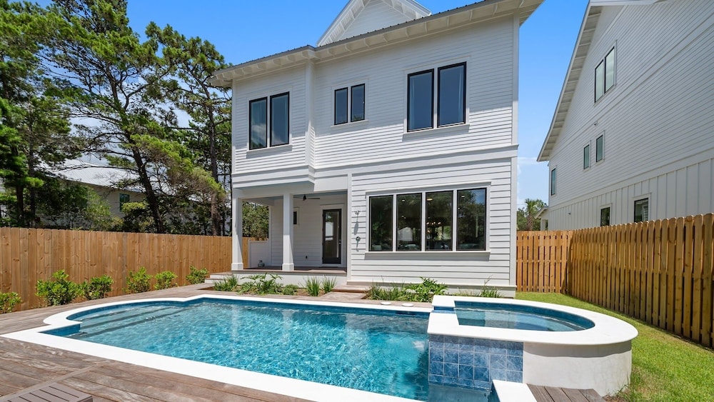 Sand Wand 5 Bedroom Home