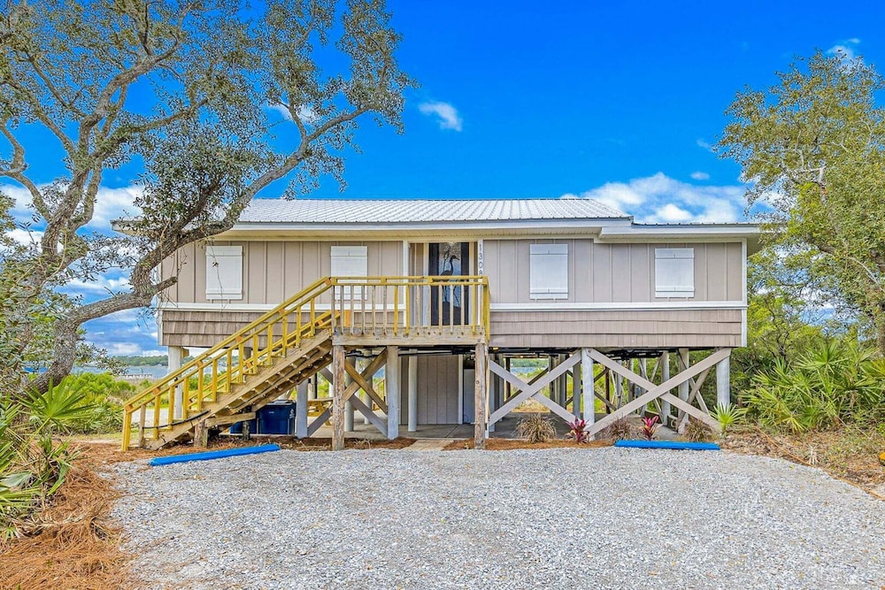 Coastal Dreams 1308 5 Bedroom Home
