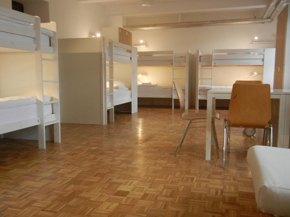 Hostel DIC