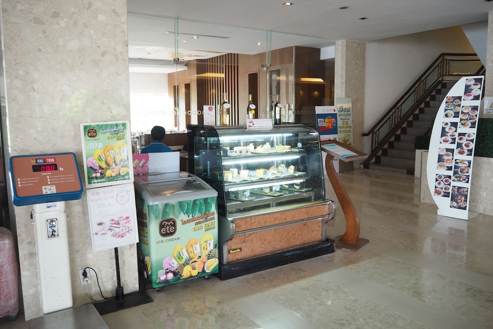GRAND JOMTIEN PALACE HOTEL