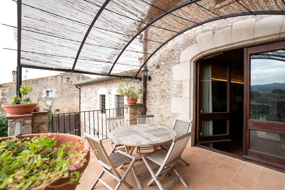 Mas Sastre - Luxury Farmhouse With Pool