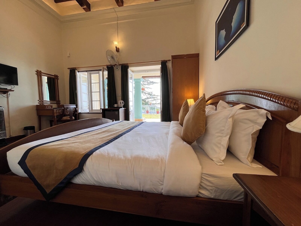 Sansa By The Woods - Manor Mussoorie