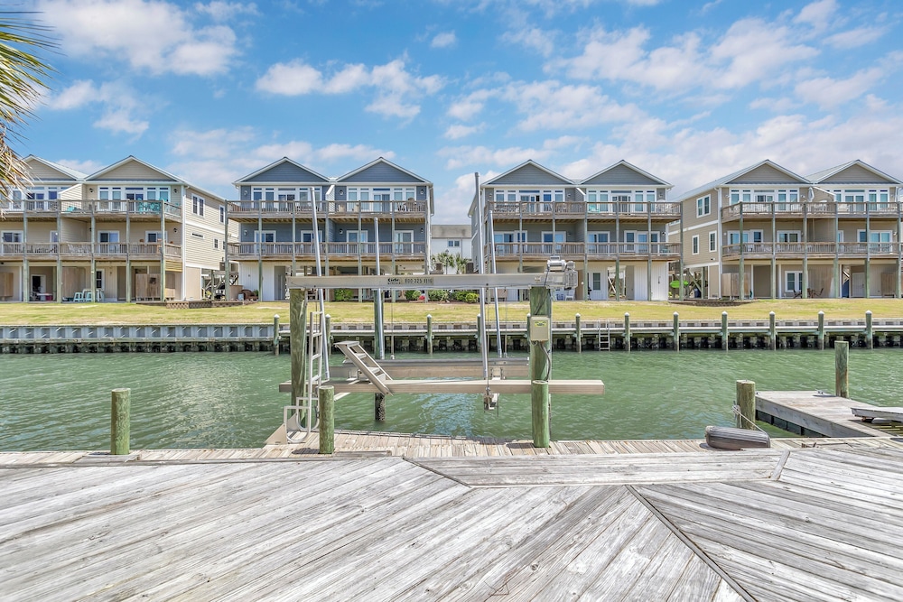 Driftwood by Topsail Realty