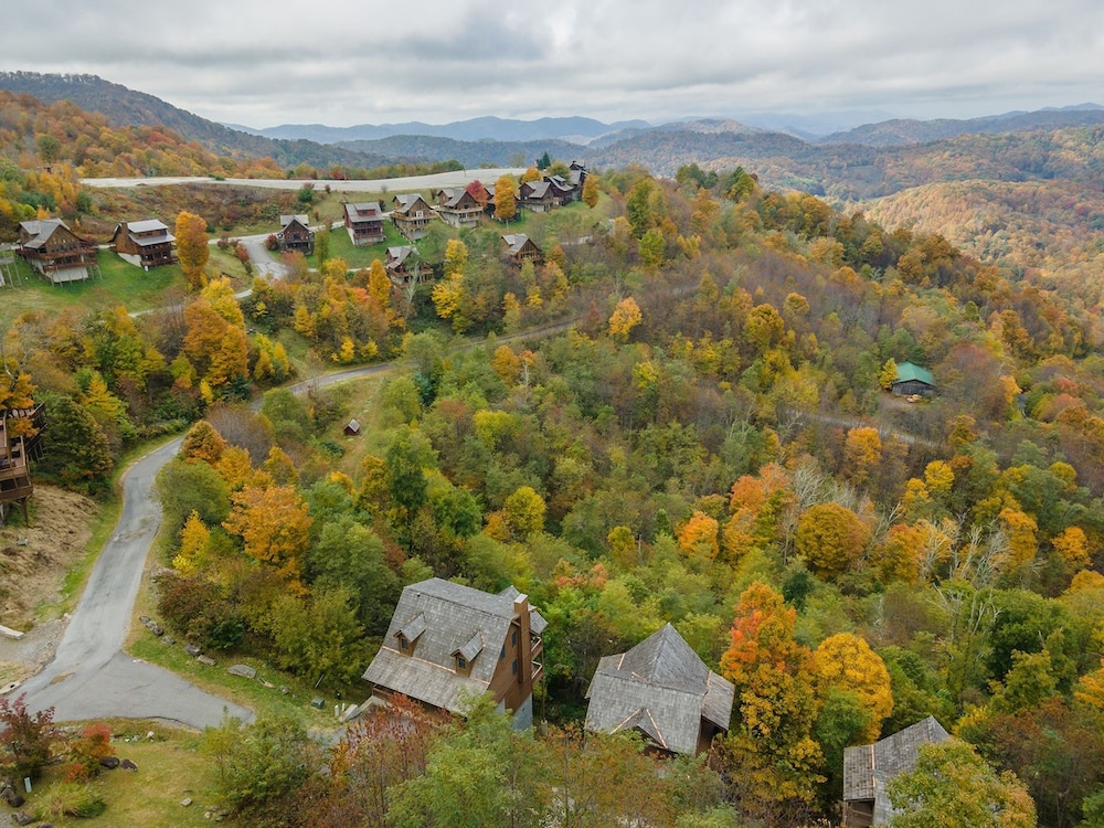 Blue Ridge Mountain Cabin With Stunning Views
