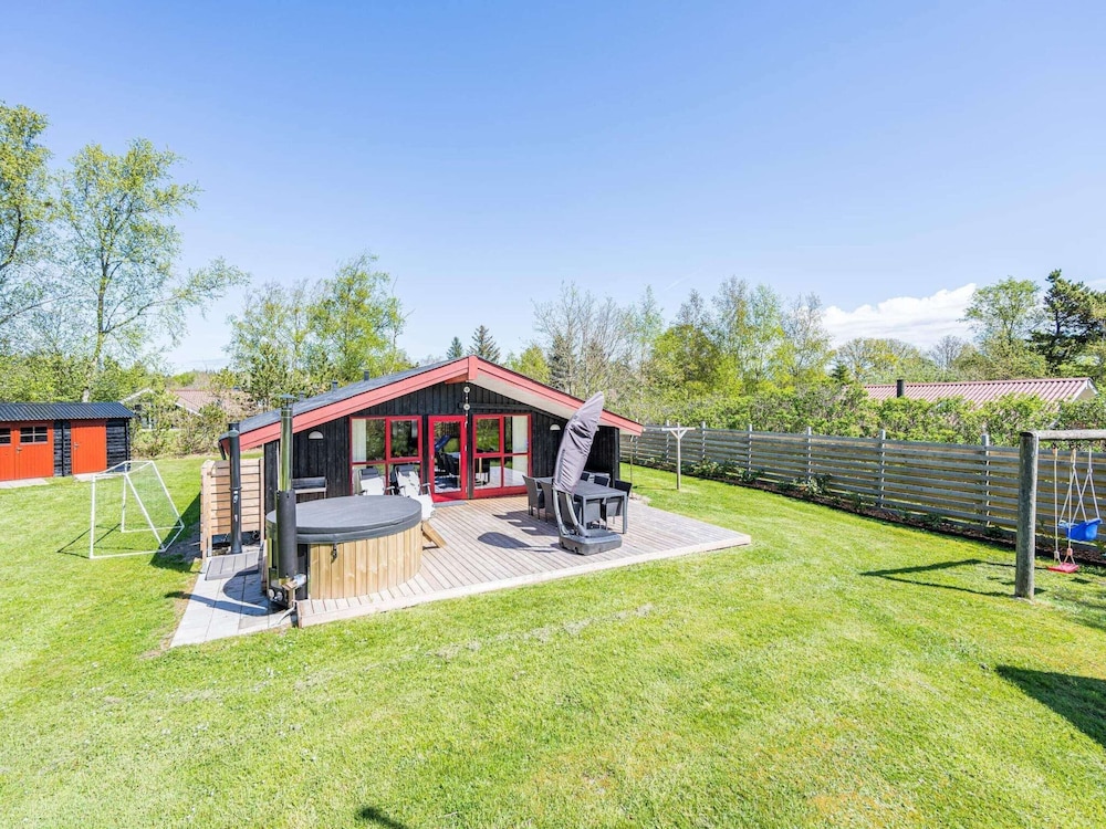 6 Person Holiday Home in Henne