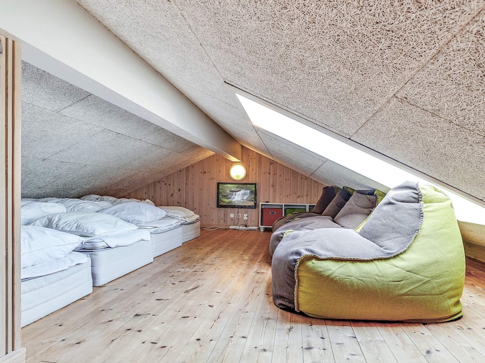 5 Star Holiday Home in Albaek