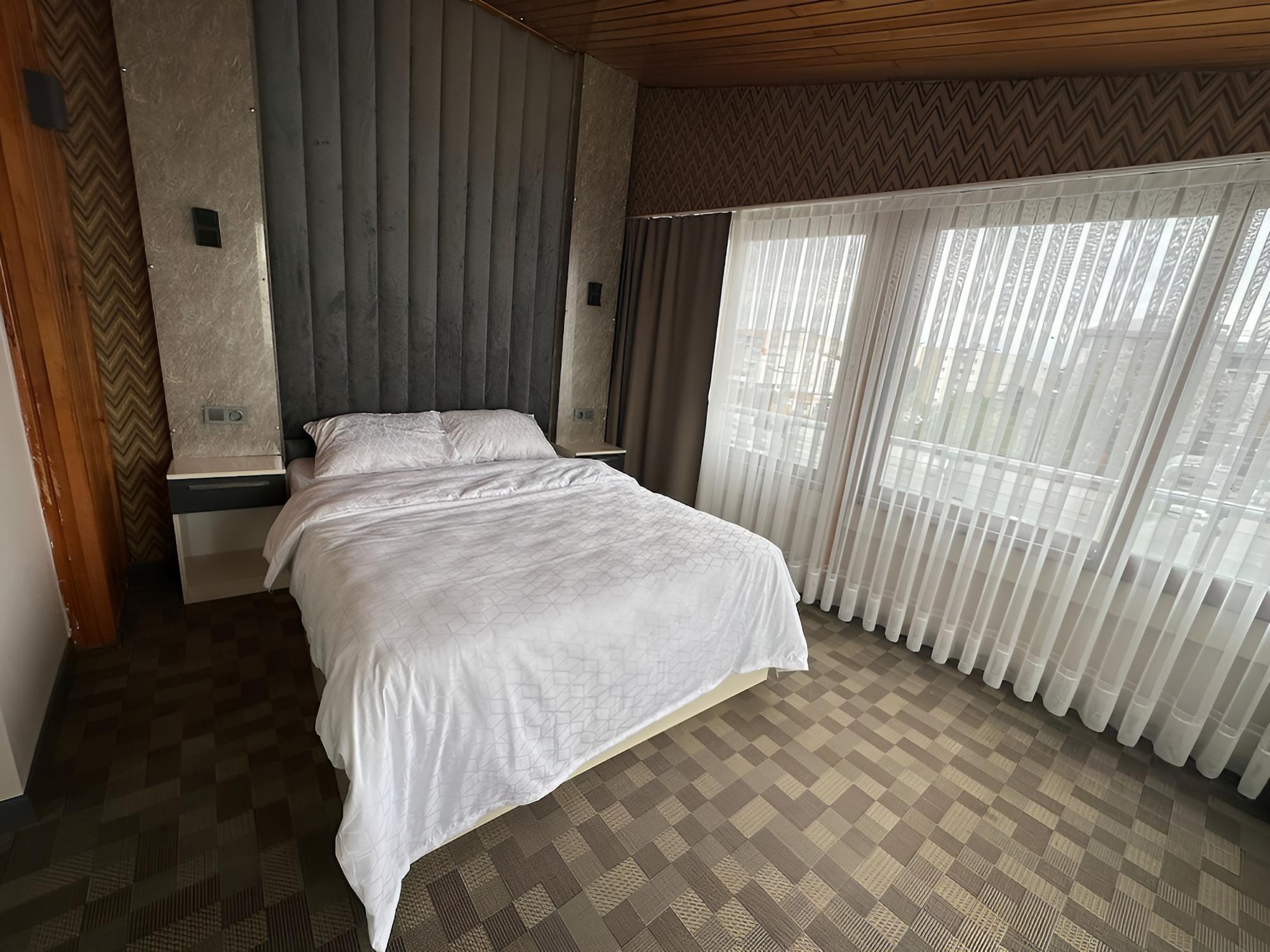 FLORYA EXPRESS OTEL
