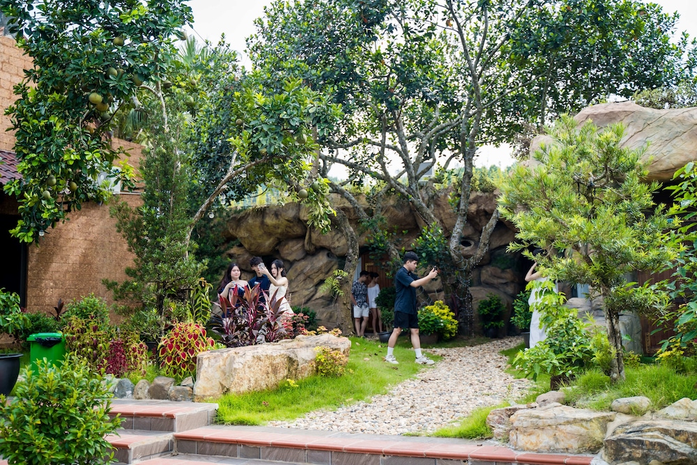 Kovie Hoa Lac Xanh Resort