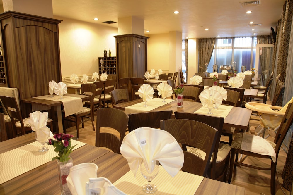 Hotel Zaara