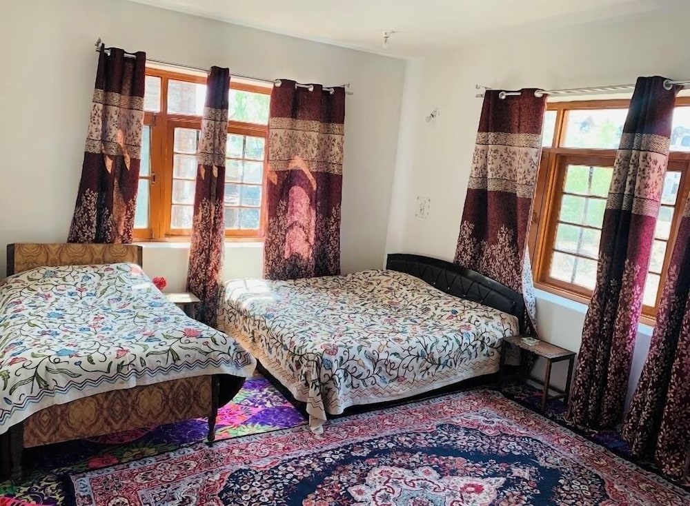 Zaitoon Homestay