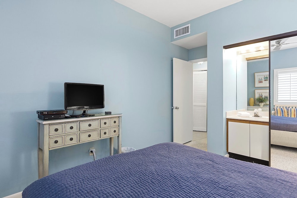 Romar House by Southern Vacation Rentals