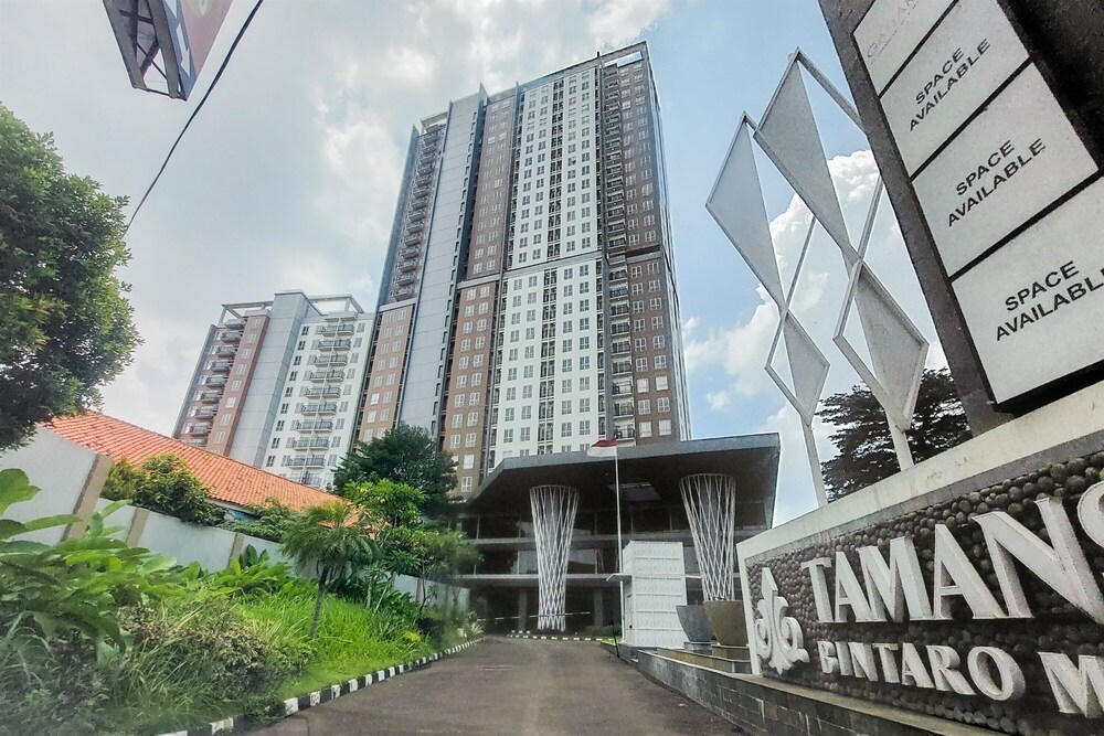 Cozy And Comfort Living 1Br Tamansari Bintaro Mansion Apartment