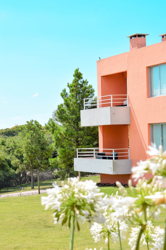 Lomas del Real Resort