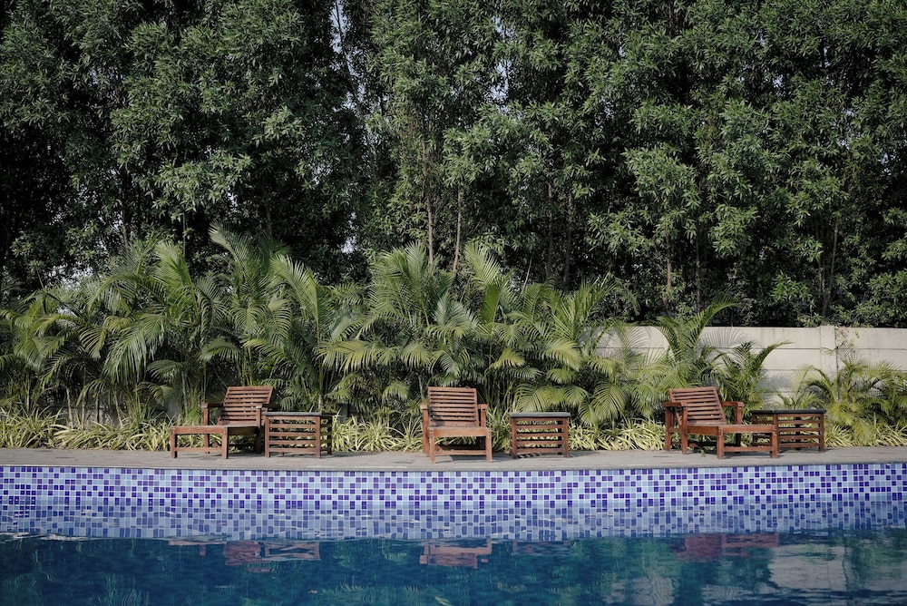 AKAY Resort & Villas