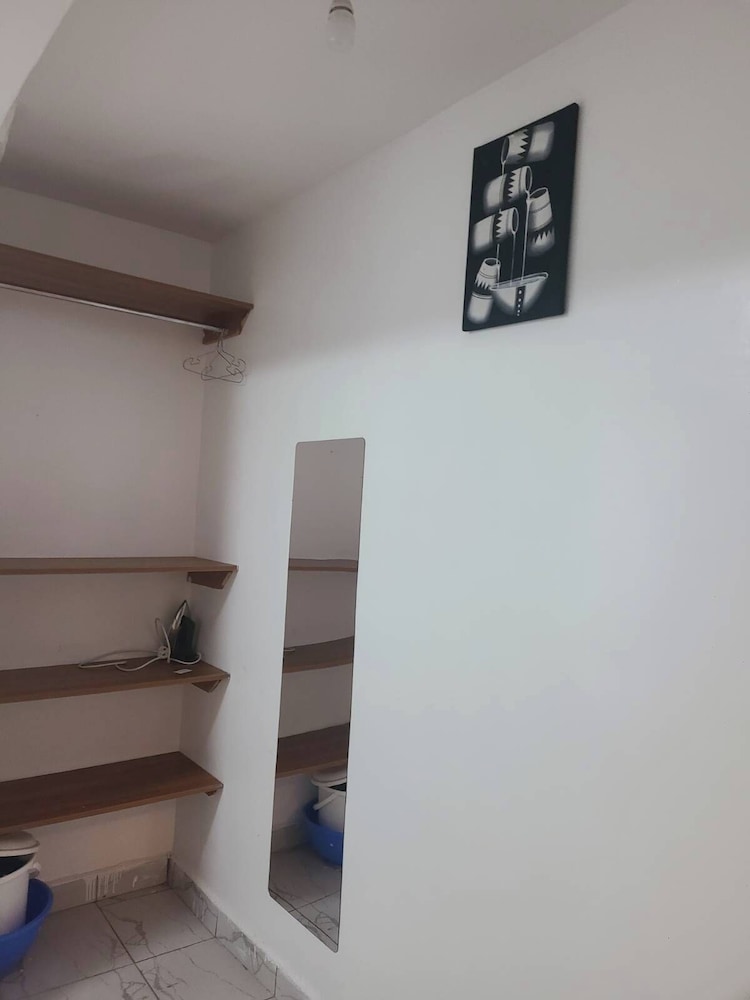 Studio 107, South B, Sana Sana