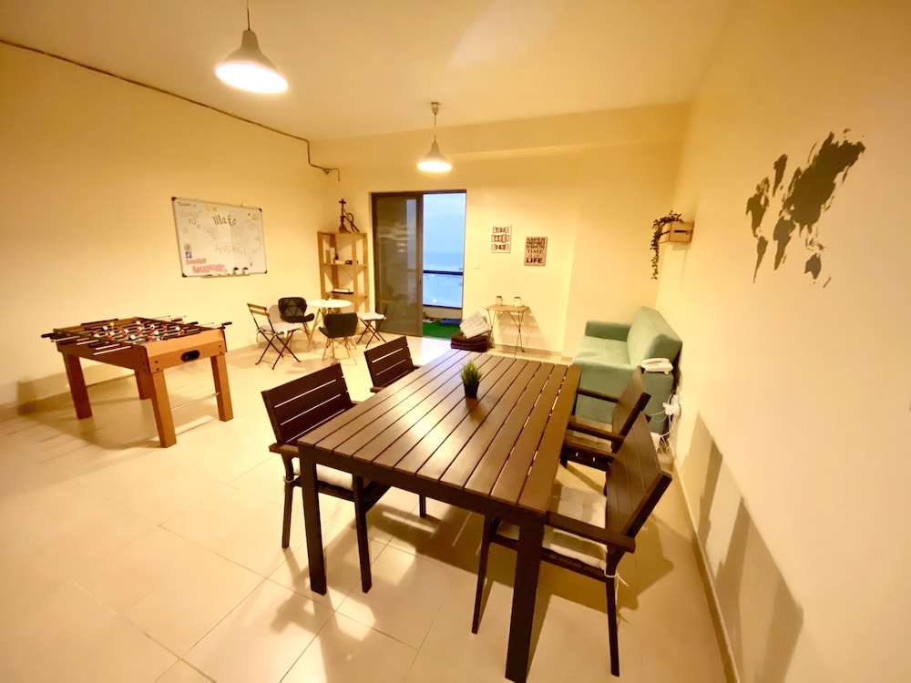 Bombay Backpackers DXB - Adults Only