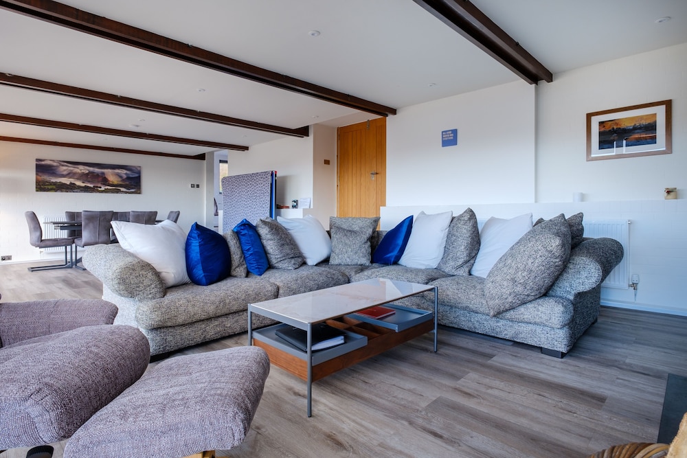 Paddock House
