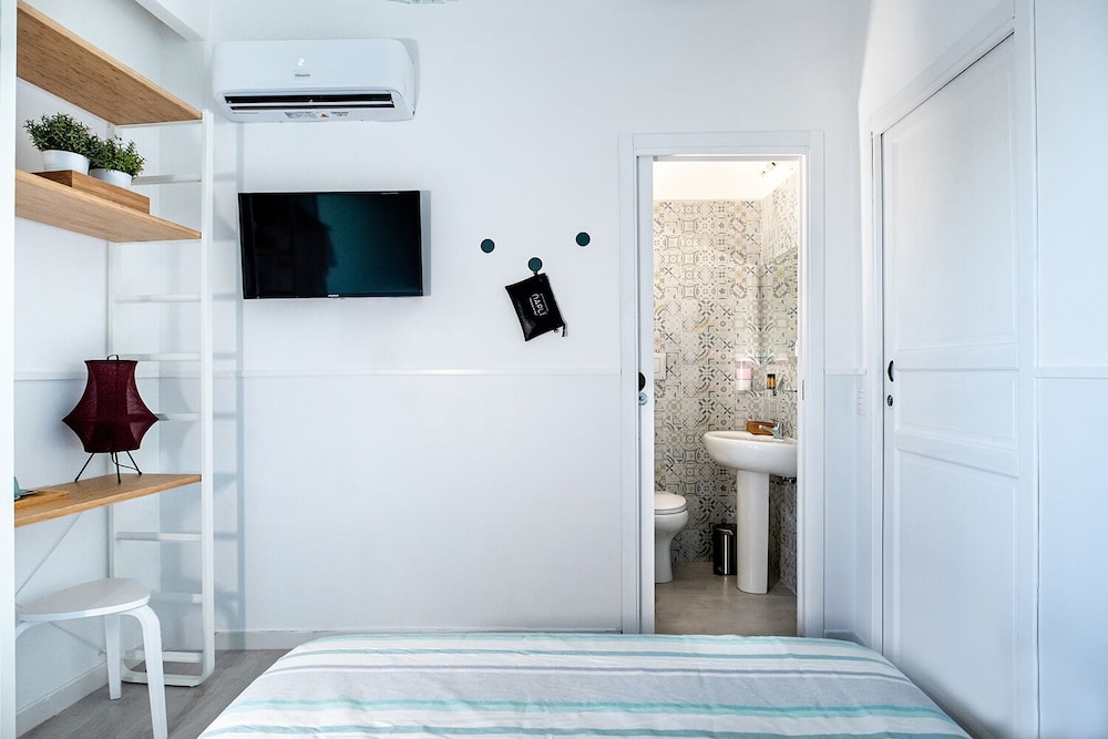 P.C. Boutique H. Napoli Centro by ClaPa Group Dislocated Hospitality