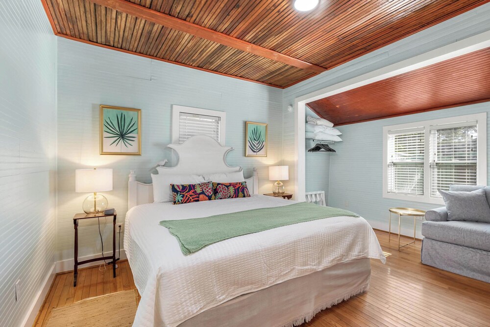 Cake by the Ocean Tybee Vacation Rentals