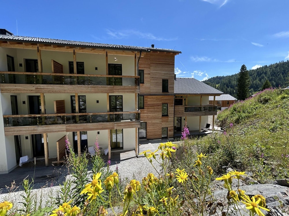 Nice Apartment With Balcony or Terrace