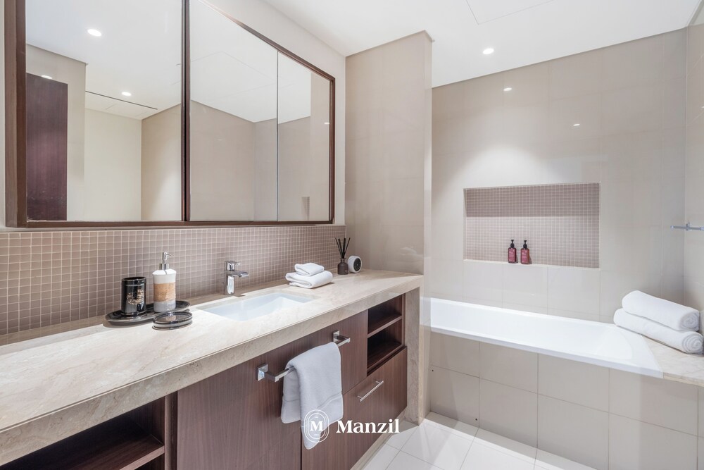 Manzil-3BR w Burj View near Dubai Mall