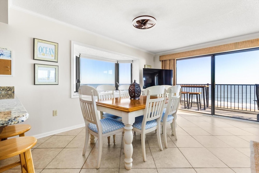 Golden Surf 301 2 Bedroom Condo