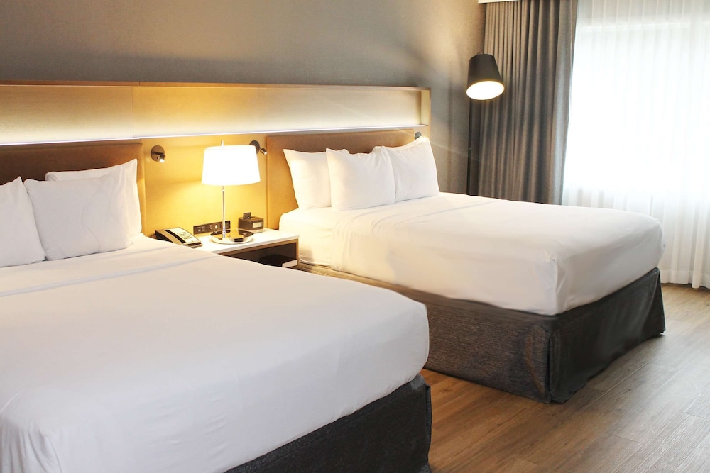 Green Bay Vacations - Oneida Casino Hotel - Property Image 19