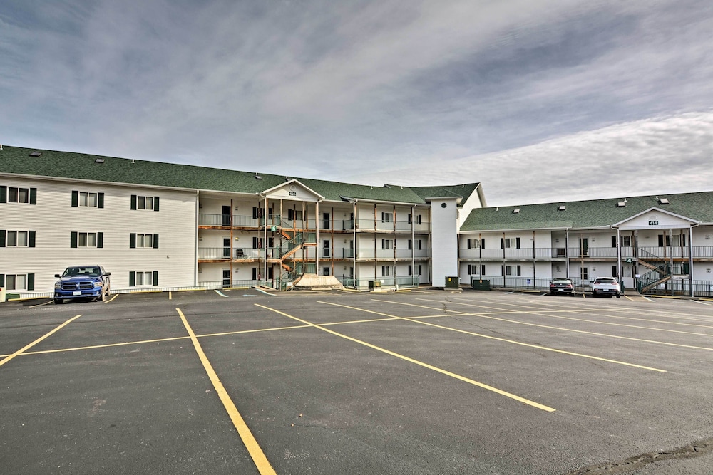 2 Pools: Waterfront Condo on Lake of the Ozarks!