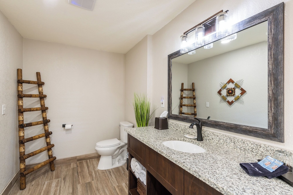 Whispering Creek B&B