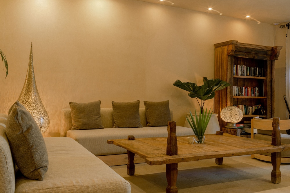 Jashita Hotel - Property Image 6