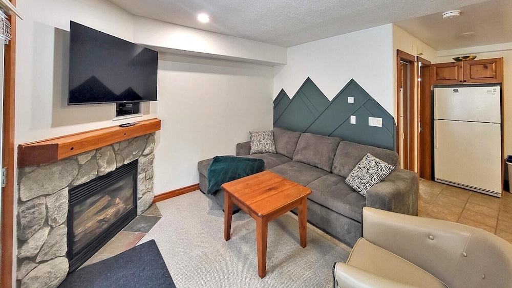 Sun Peaks Vacations - Timberline Village 12 Home - Property Image 1