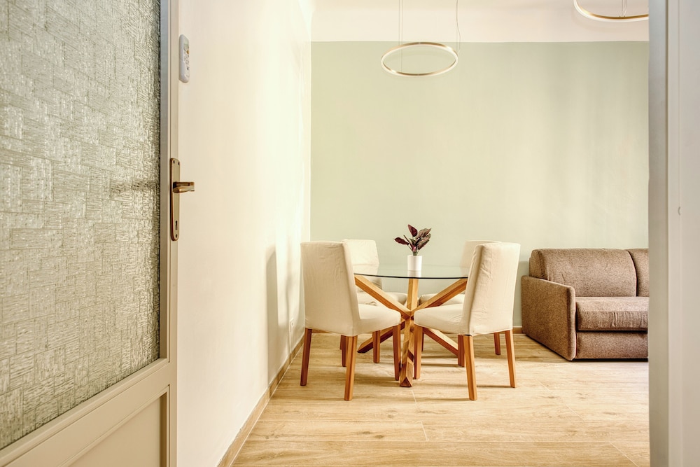 Modern flat near the Centre of Milan
