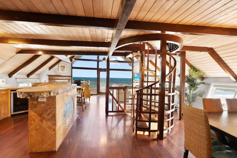 Oceanfront Serenity Under the Sea Tiki Bar BBQ
