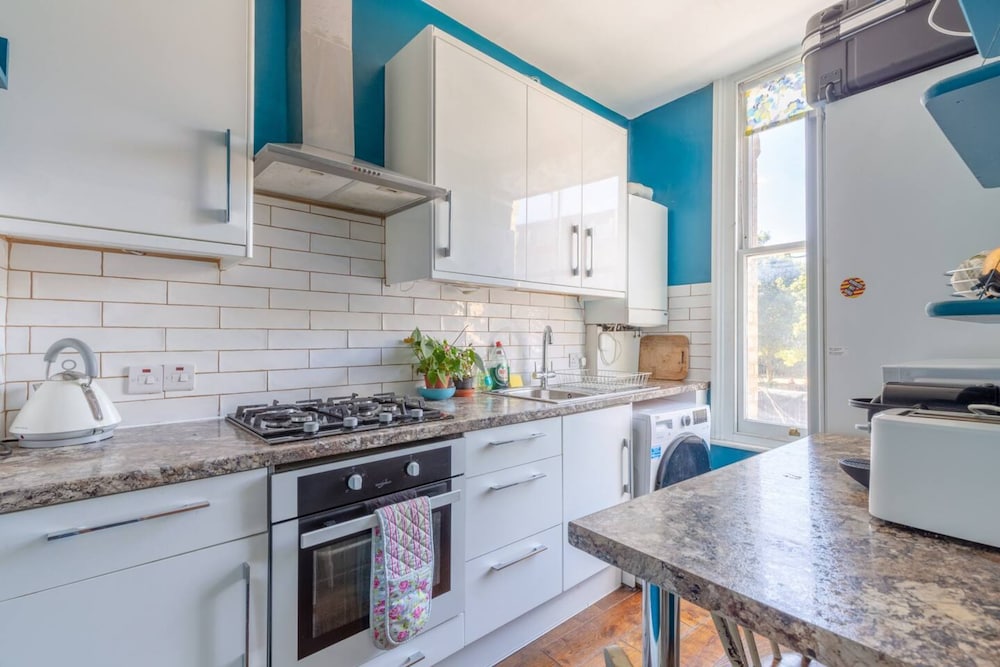 Cheerful 1 Bedroom Flat in the Heart of North London