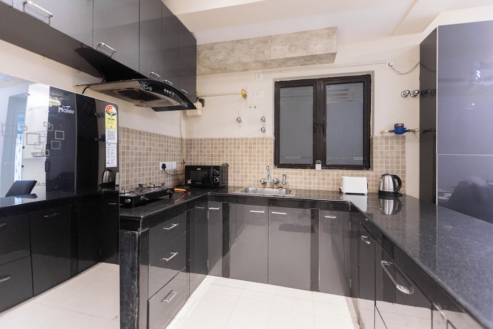 Indigo Studio by Jadecaps Nr. DLF IT Park