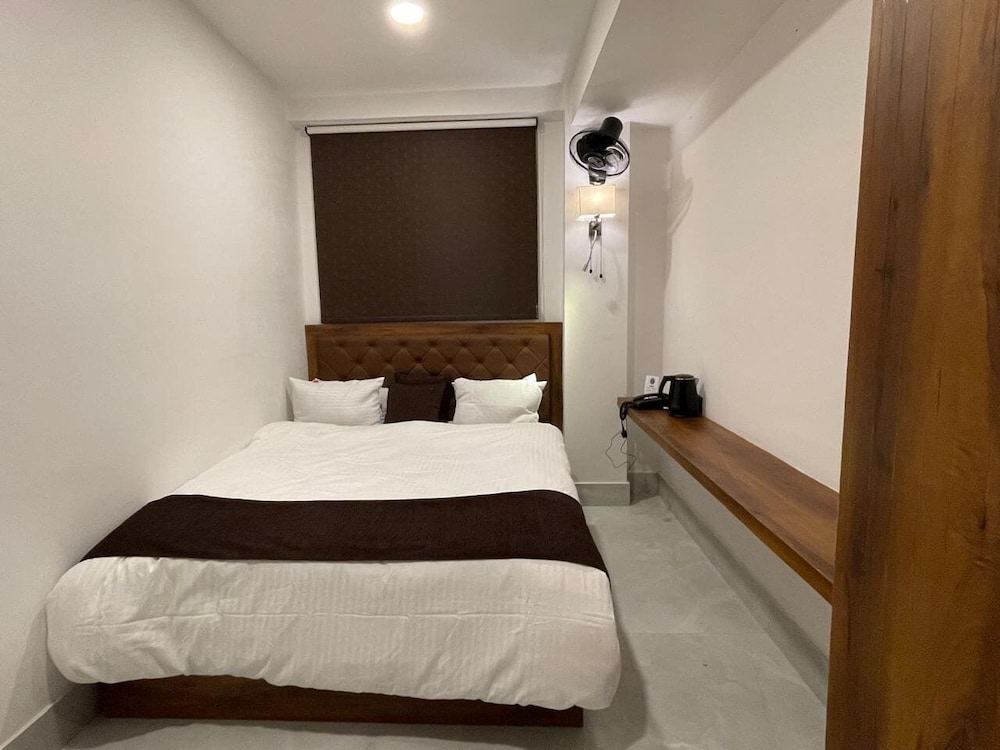 Blue Angel Annexe