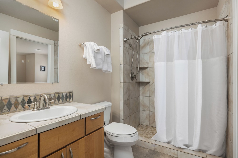 6BR 5 King Beds EV 10min Downtown