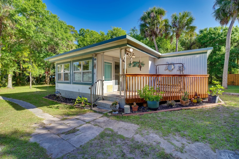 Vero Beach Vacations - Cozy Fort Pierce Cottage on Farm Animal Rescue! - Property Image 3