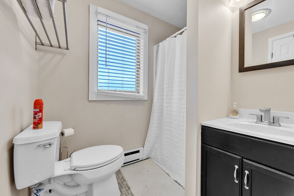 Santanoni 60h - Renovated Townhome With Privacy 2 Bedroom Townhouse by The Summit at Gore Mountain