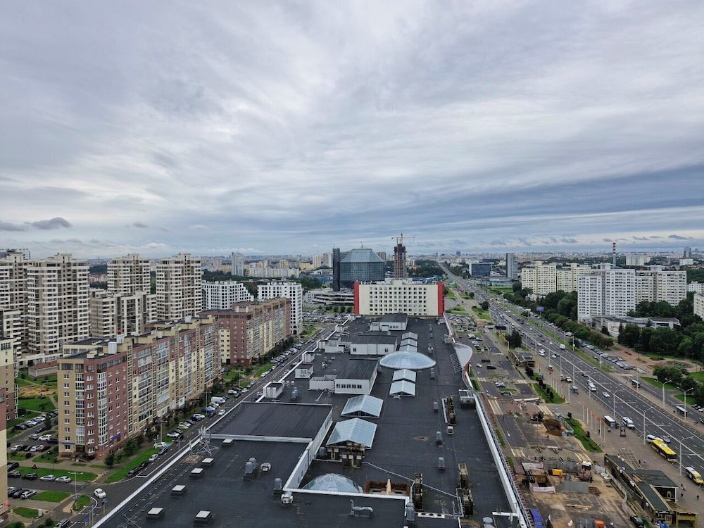 3-room apt with view of National Library
